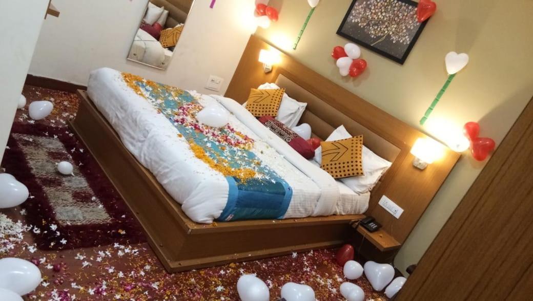 Banyan Hotel&Restro Hisar Екстер'єр фото