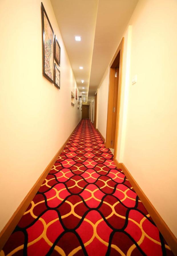 Banyan Hotel&Restro Hisar Екстер'єр фото
